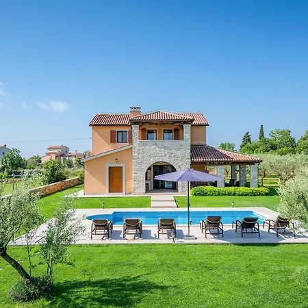 Holiday home Oliveta *