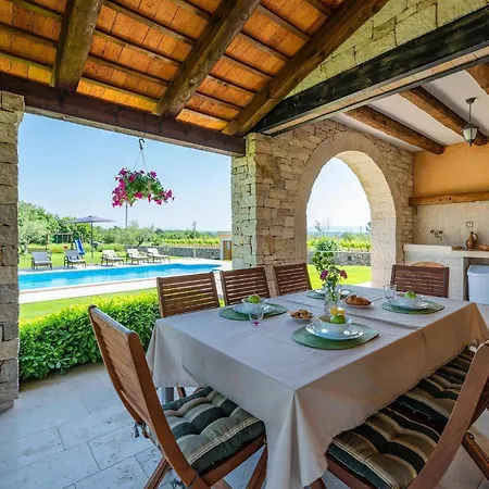 Ferienhaus Oliveta *