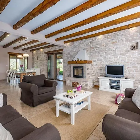 Oliveta Tatil Evi Pula