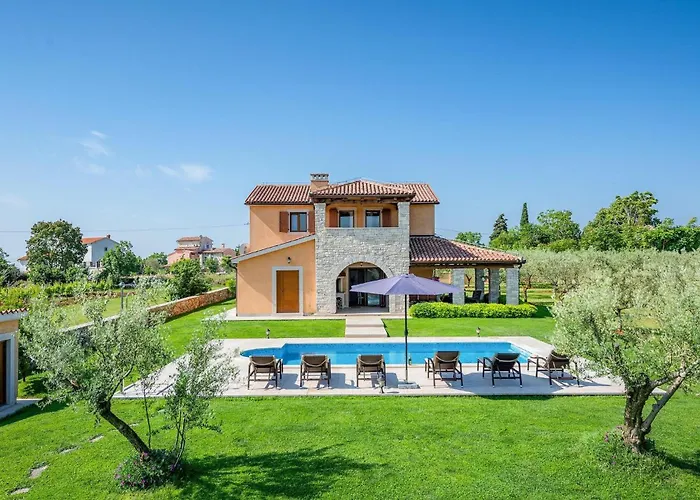 Holiday home Oliveta *