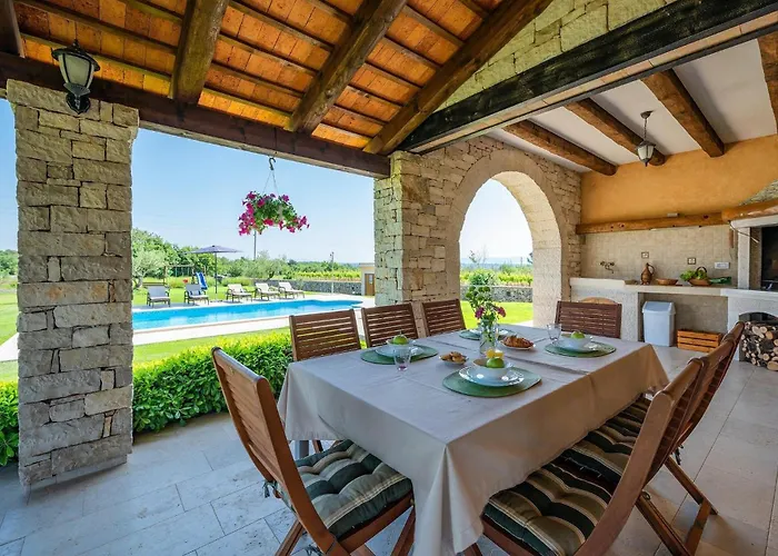 בית נופש Oliveta *